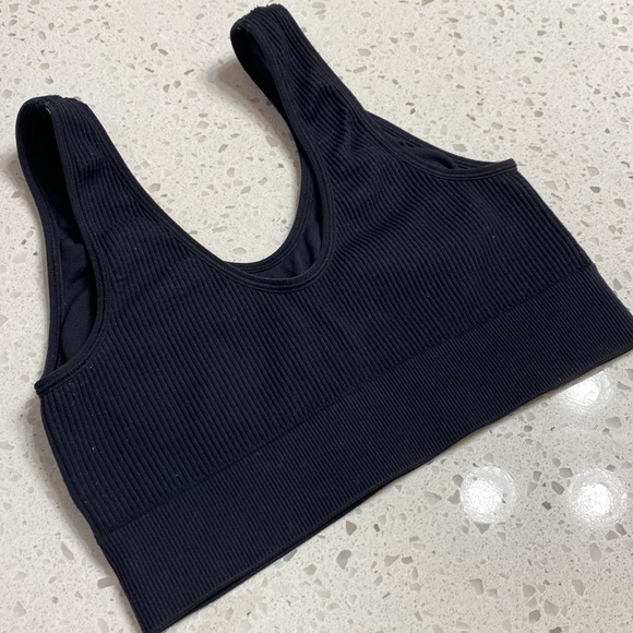 Aerie Superchill Seamless Padded Voop Bralette Size S True Black - Picture 3 of 4